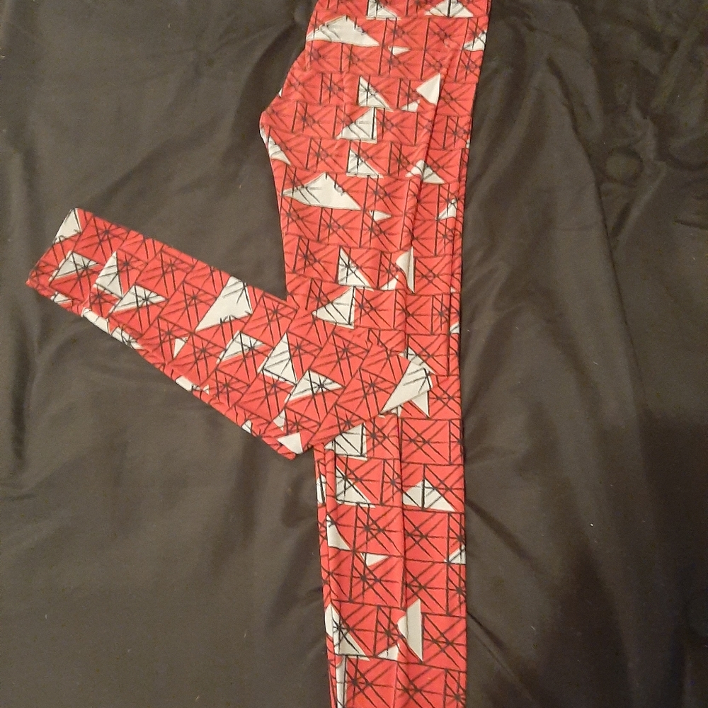 LulaRoe OS